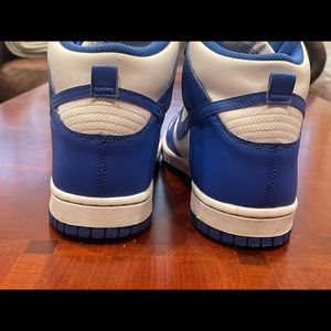 Nike Game Royal Dunks size 7 boys/mens